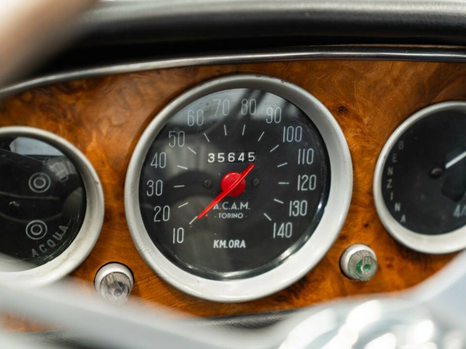 Bild 19/24 von FIAT 750 Vignale Coupé (1964)