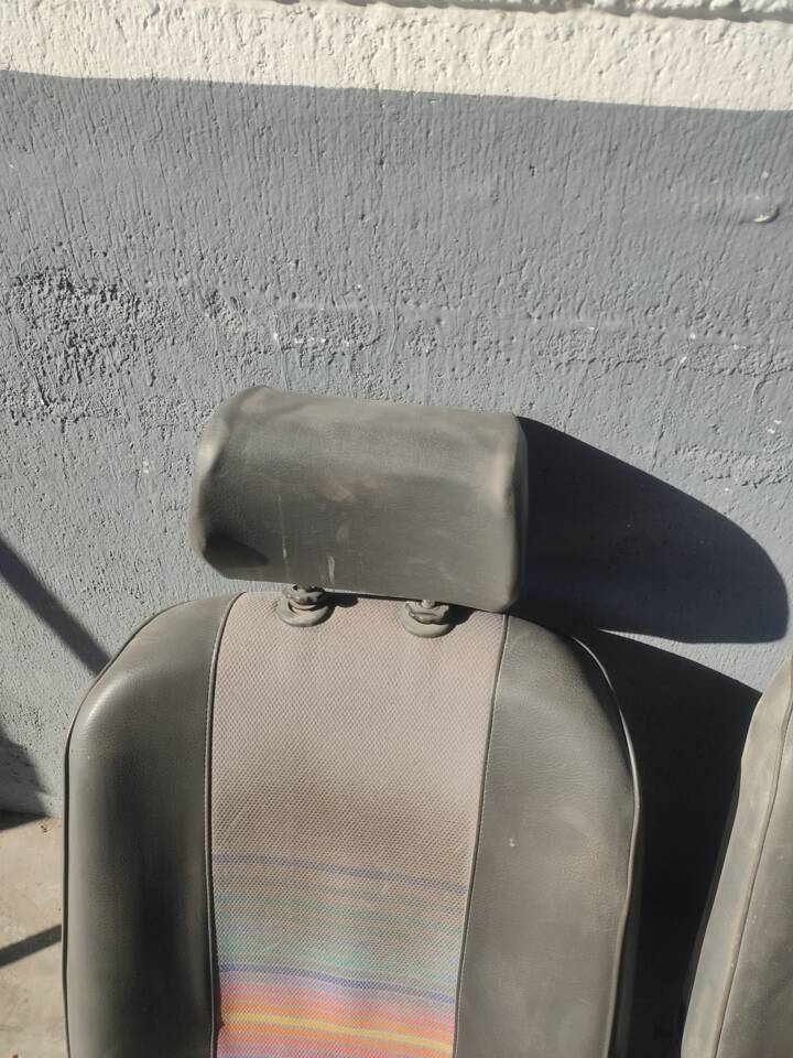 Image 70/91 of Renault R 4 F6 (1988)