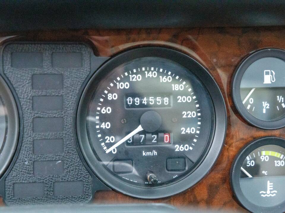 Image 44/50 of Jaguar XJ 12 (1987)