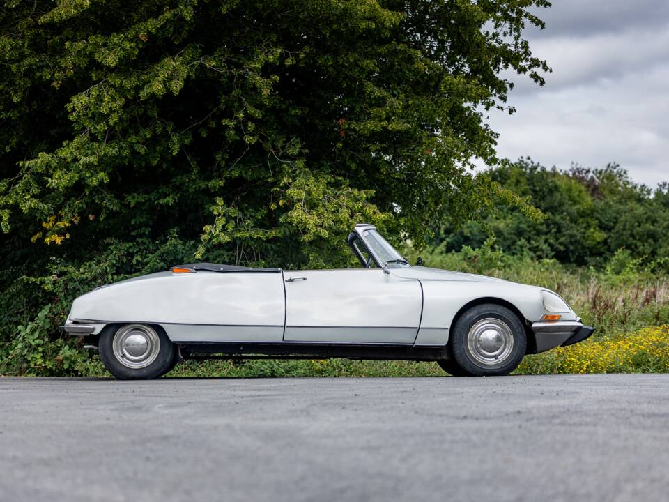 Bild 16/50 von Citroën ID 19 Break (1967)