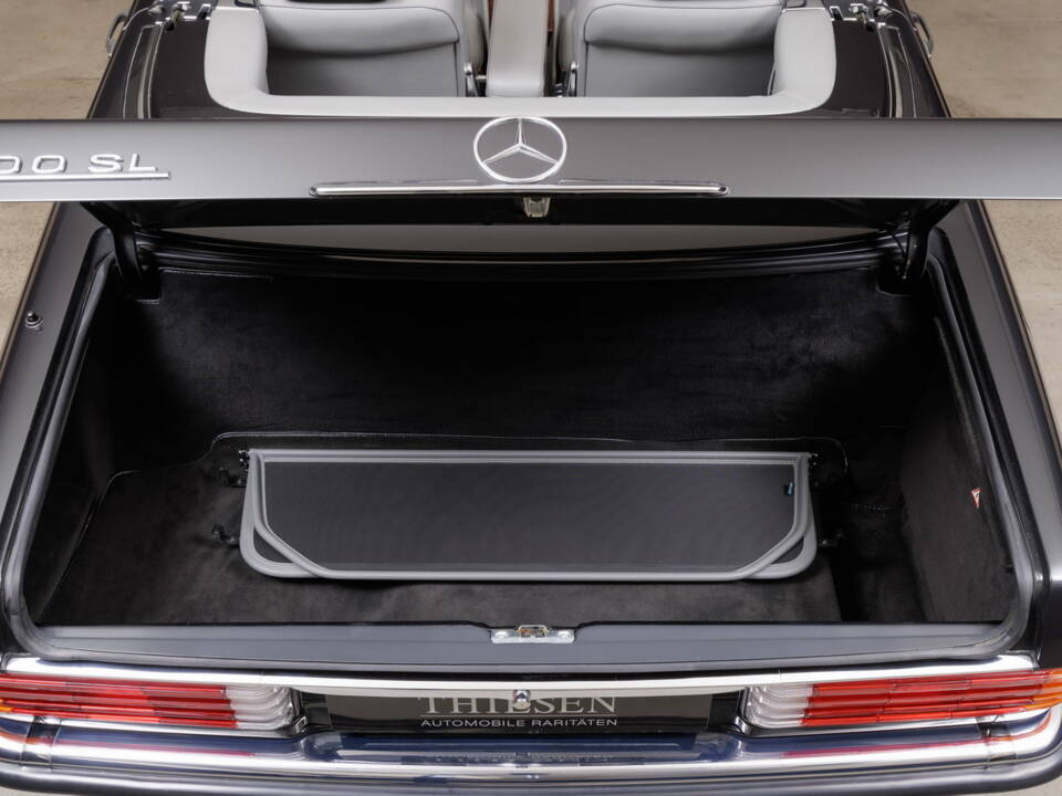 Image 23/30 de Mercedes-Benz 300 SL (1986)