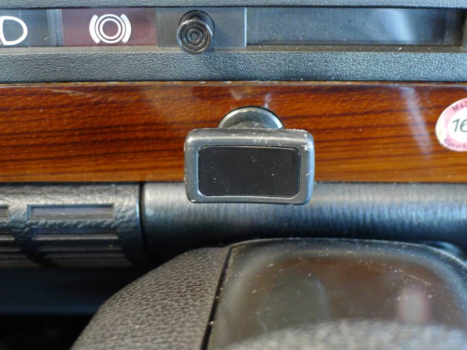 Immagine 10/42 di Mercedes-Benz 450 SEL 6,9 (1976)