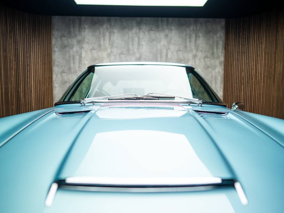 Image 24/97 of Maserati Mistral 3700 (1965)