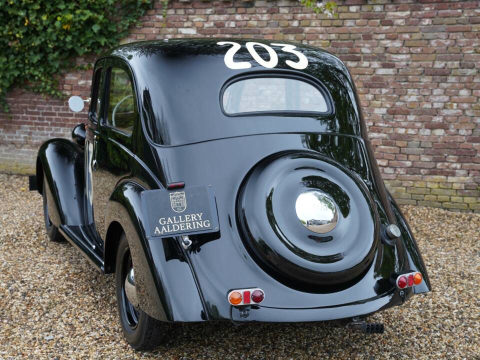 Image 12/50 of FIAT 1100 B (1947)