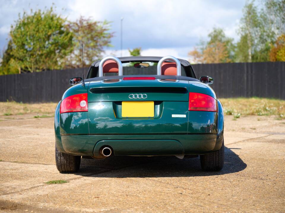 Bild 24/50 von Audi TT 1.8 T (2003)