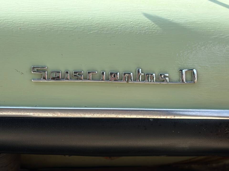 Image 22/24 of SEAT 600 D (1966)