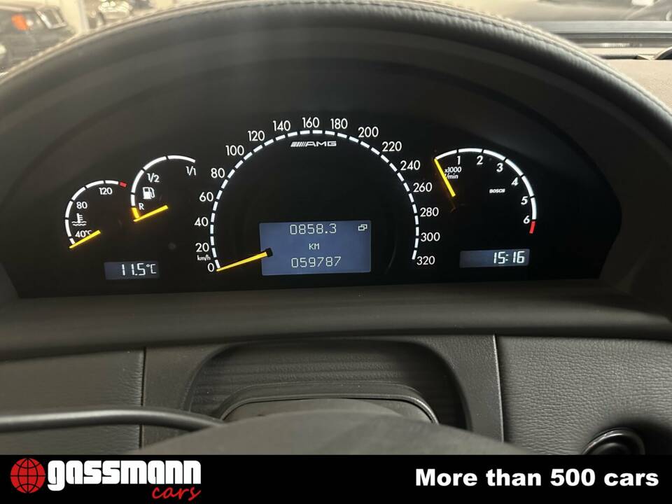 Bild 10/15 von Mercedes-Benz CL 55 AMG (2002)