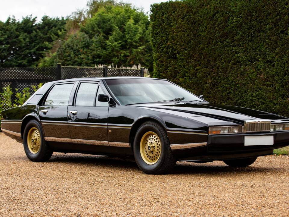 Image 1/43 of Aston Martin Lagonda (1979)