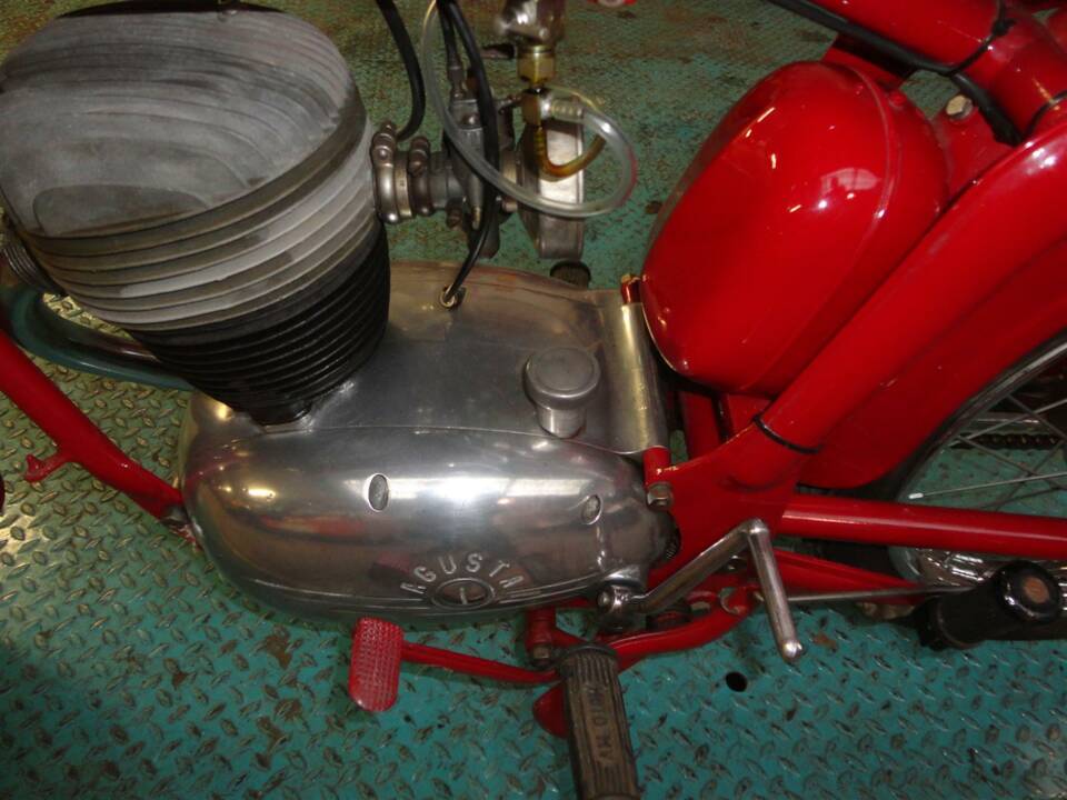 Image 8/13 of MV Agusta DUMMY (1957)