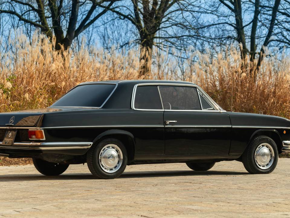 Image 5/46 of Mercedes-Benz 250 CE (1970)