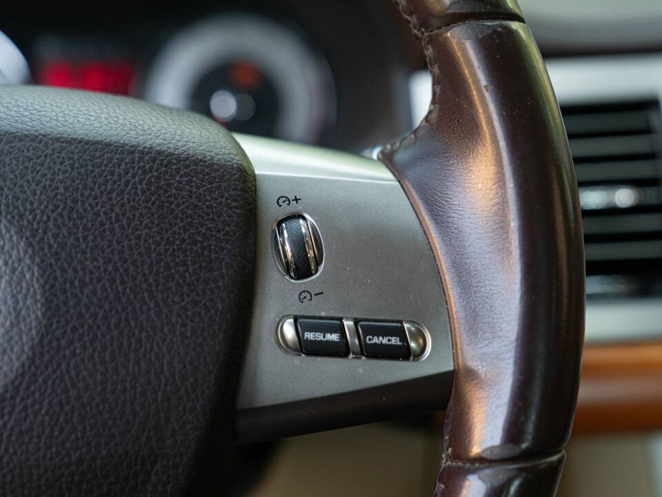 Immagine 43/50 di Jaguar XF 3.0 D-S (2008)