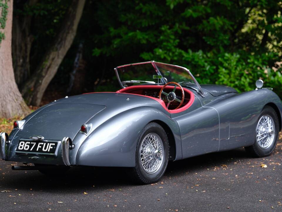 Image 3/33 of Jaguar XK 120 OTS (1951)