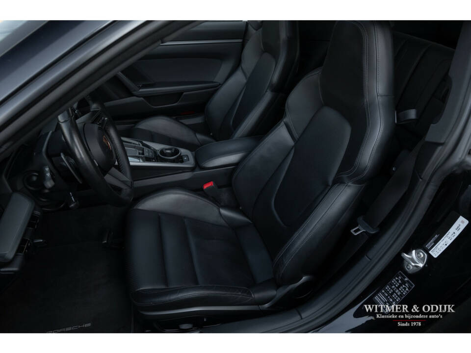 Immagine 4/34 di Porsche 911 Carrera (2020)