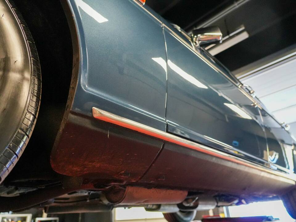 Image 40/48 of Rolls-Royce Silver Spirit (1983)