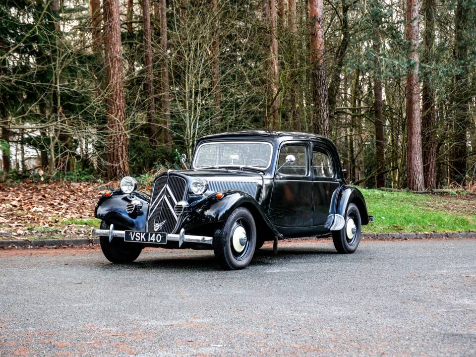 Immagine 10/37 di Citroën Traction Avant 11 BL (1955)
