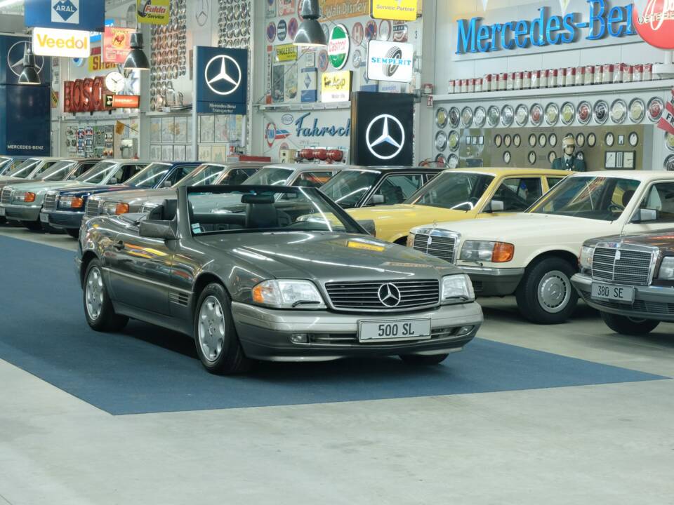Image 13/50 of Mercedes-Benz SL 500 (1994)