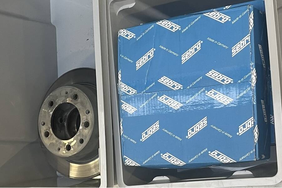 Image 46/50 of Porsche 911 2.0 L (1966)