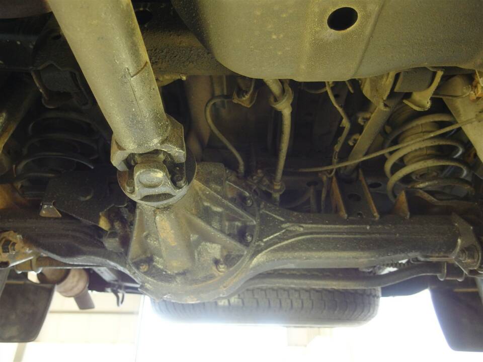 Image 97/99 de Toyota Land Cruiser J80 (1994)