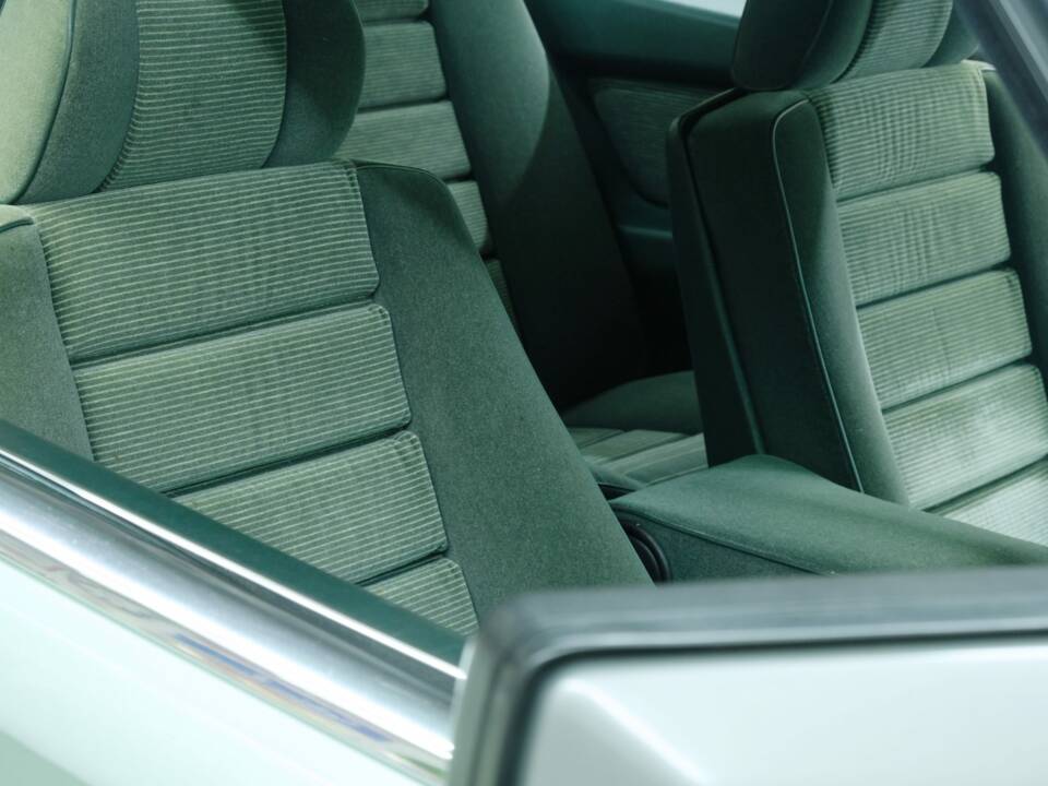 Bild 44/50 von Mercedes-Benz 500 SEC (1988)
