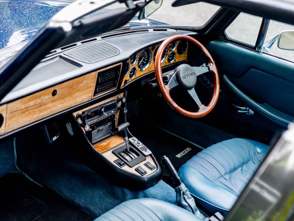 Image 4/26 de Triumph Stag (1973)