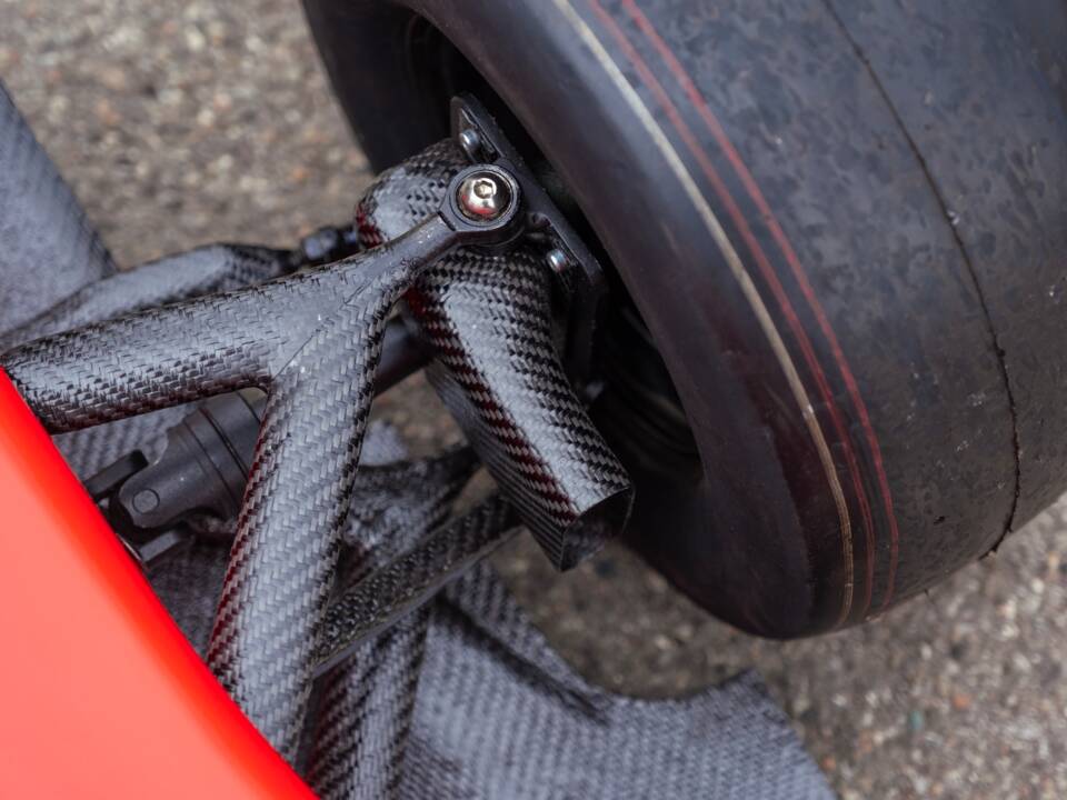 Image 25/85 of Ferrari 641 (1990)