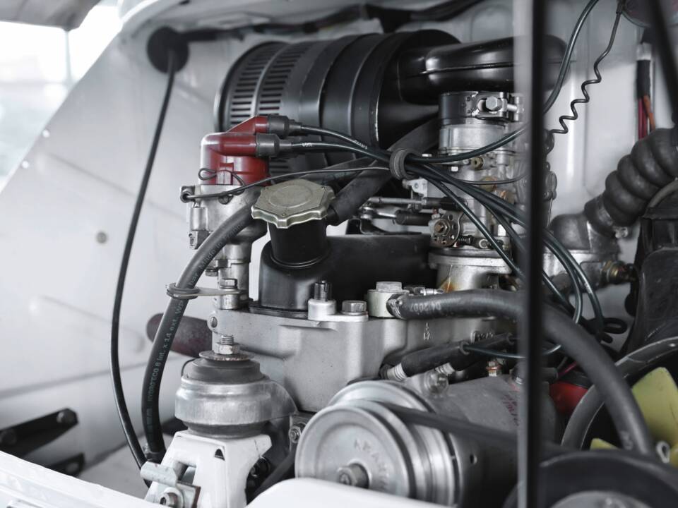 Image 37/47 of Abarth Fiat 850 TC (1965)