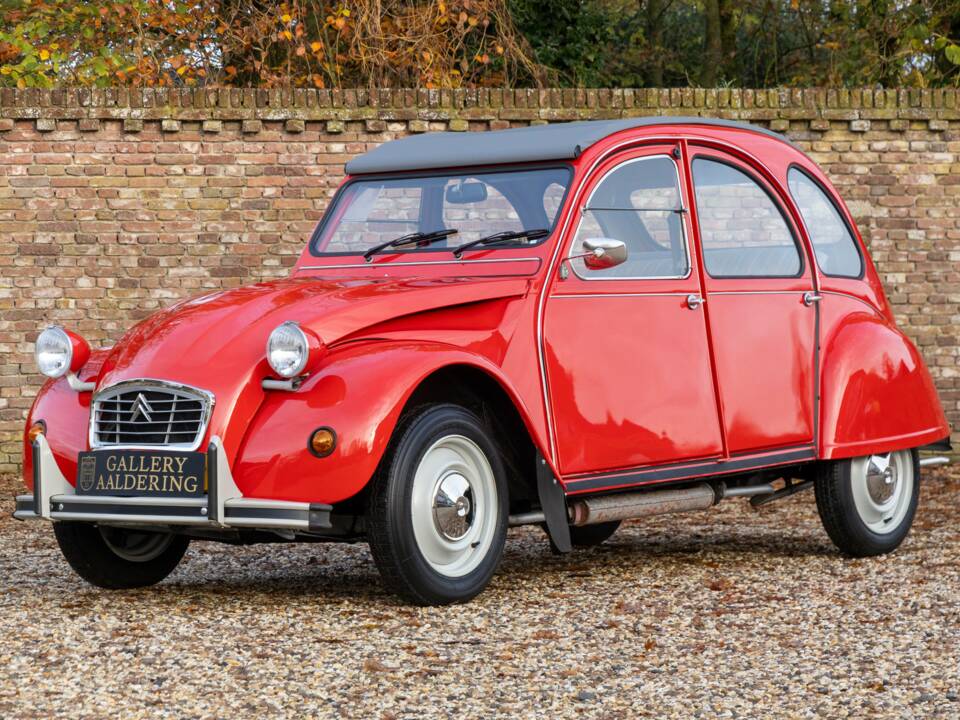 Image 14/50 of Citroën 2 CV 6 (1985)