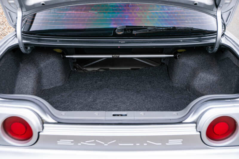 Immagine 37/50 di Nissan Skyline GT-R (1991)