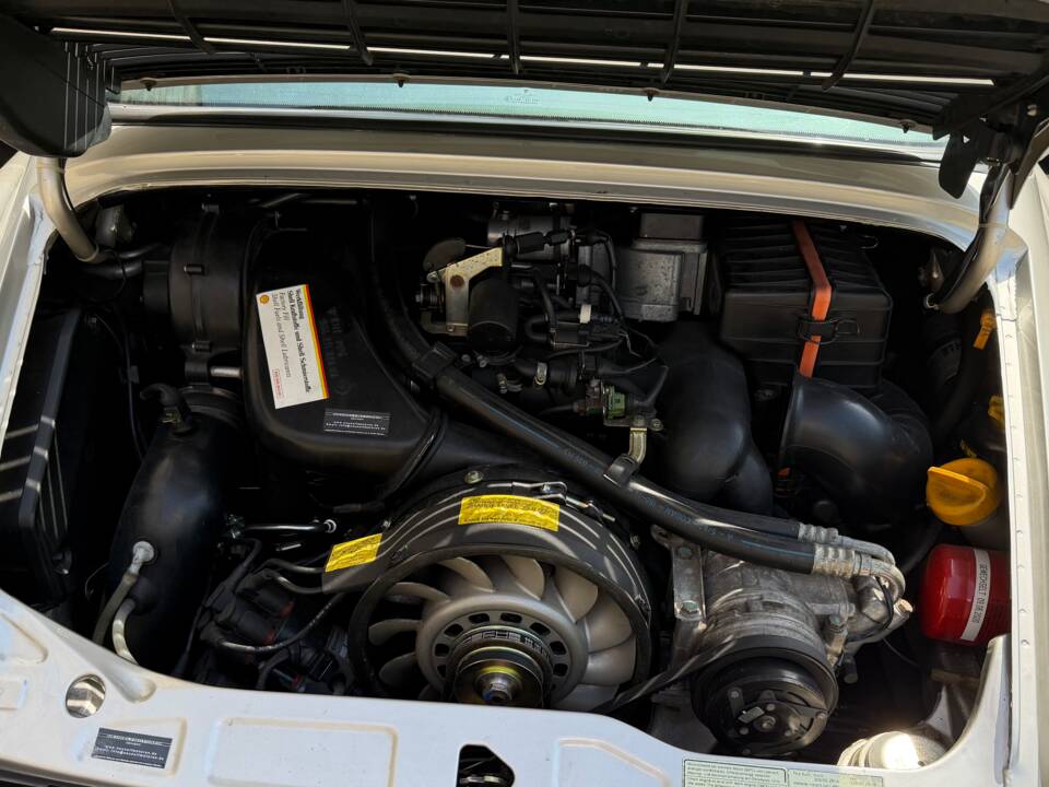 Image 9/21 of Porsche 911 Carrera 2 (1991)