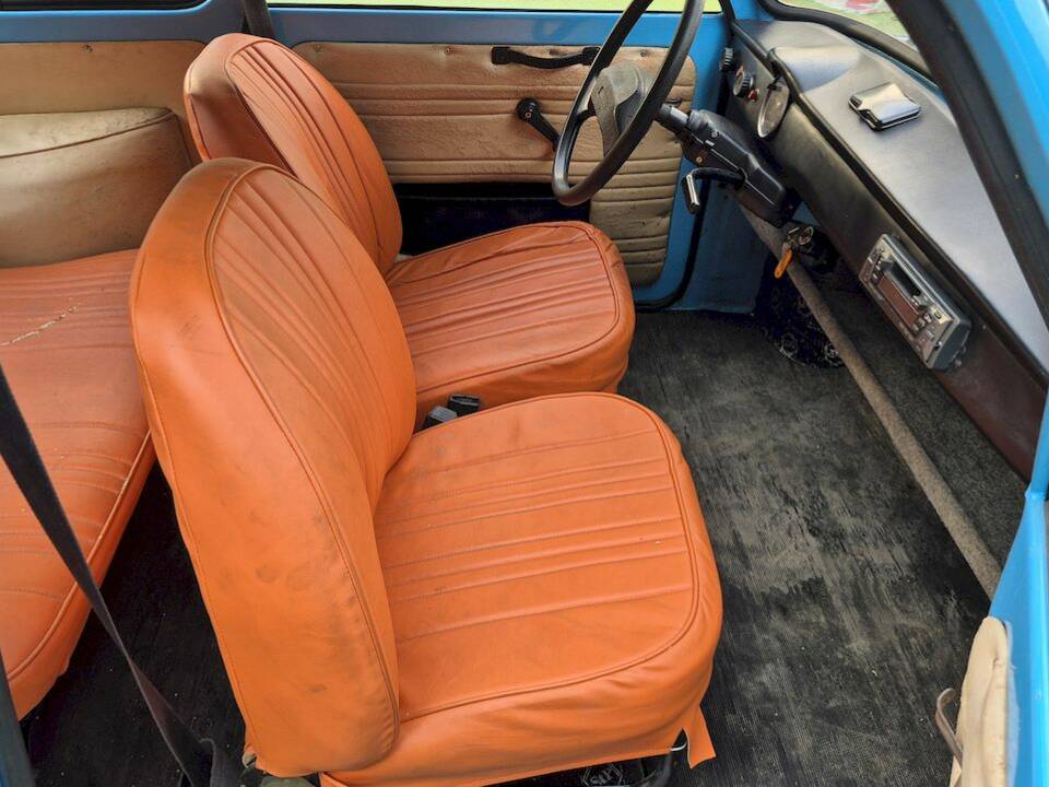 Image 33/45 of Trabant 601 (1966)