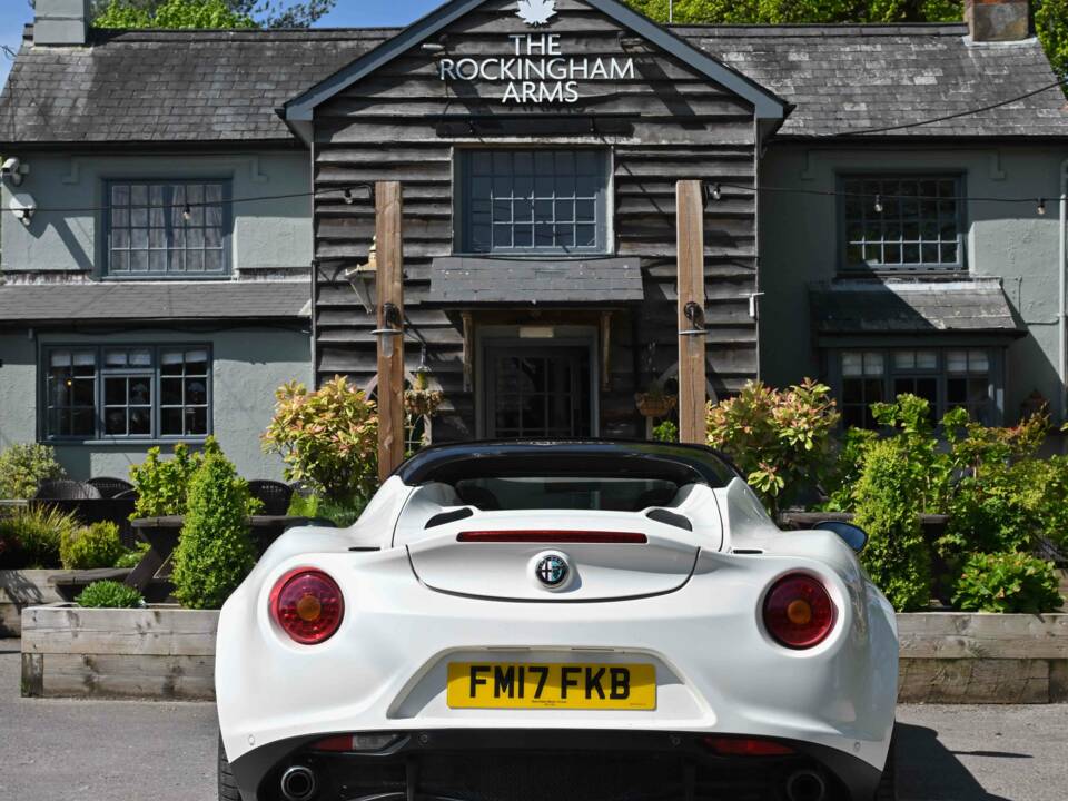 Image 45/50 of Alfa Romeo 4C Spider (2017)