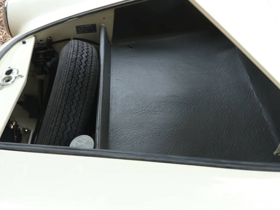 Image 50/50 of Volkswagen Karmann Ghia 1300 (1966)