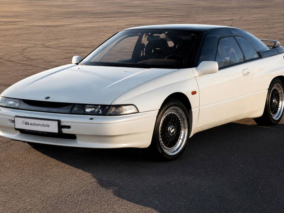 Afbeelding 1/15 van Subaru SVX 4WD (1900)