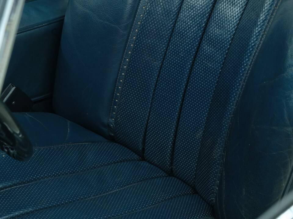 Image 28/50 of Mercedes-Benz 300 SEL 3.5 (1972)