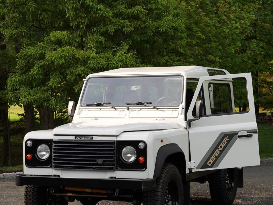 Image 19/96 of Land Rover Defender 90 (1995)