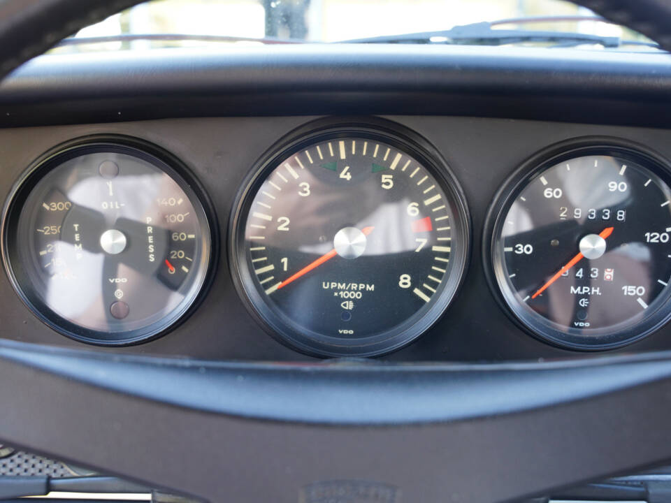 Image 40/50 of Porsche 911 2.2 T (1971)