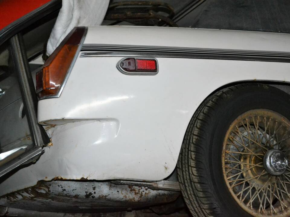 Afbeelding 16/46 van MG MGB (1971)