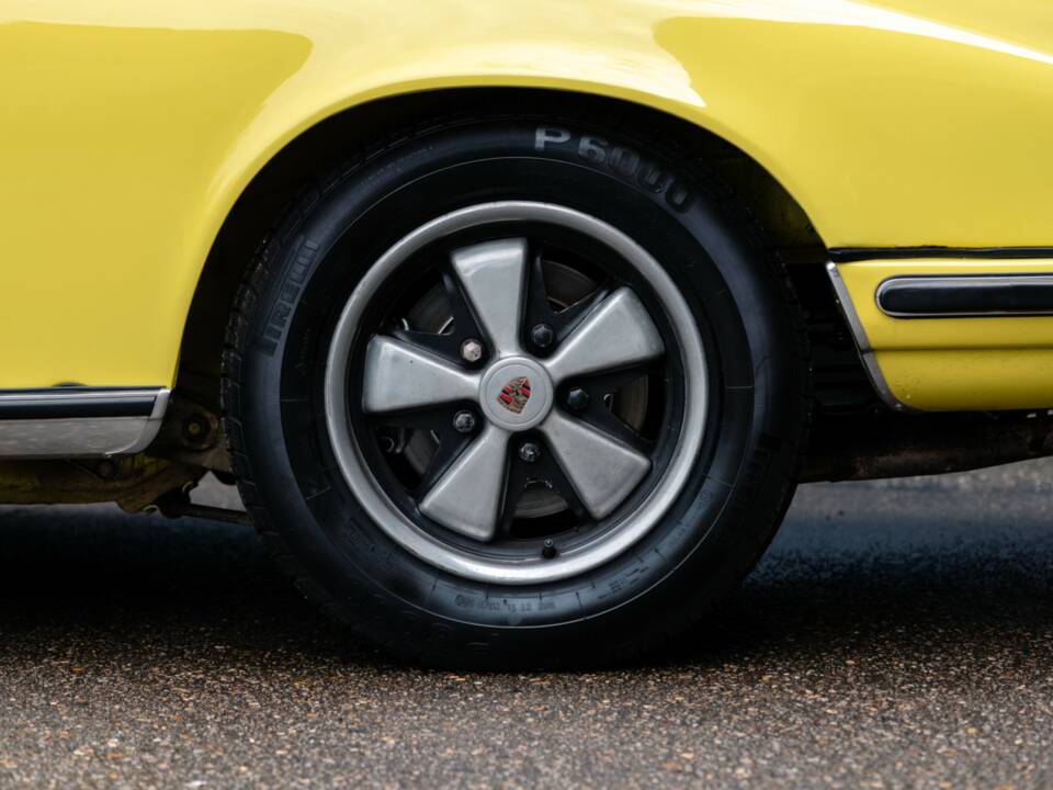 Image 17/48 of Porsche 911 2.2 T (1971)