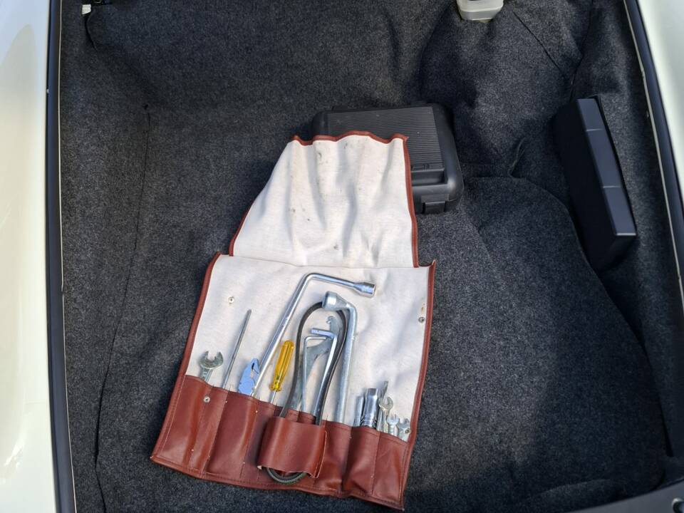 Bild 18/57 von Porsche 911 SC 3.0 (1983)