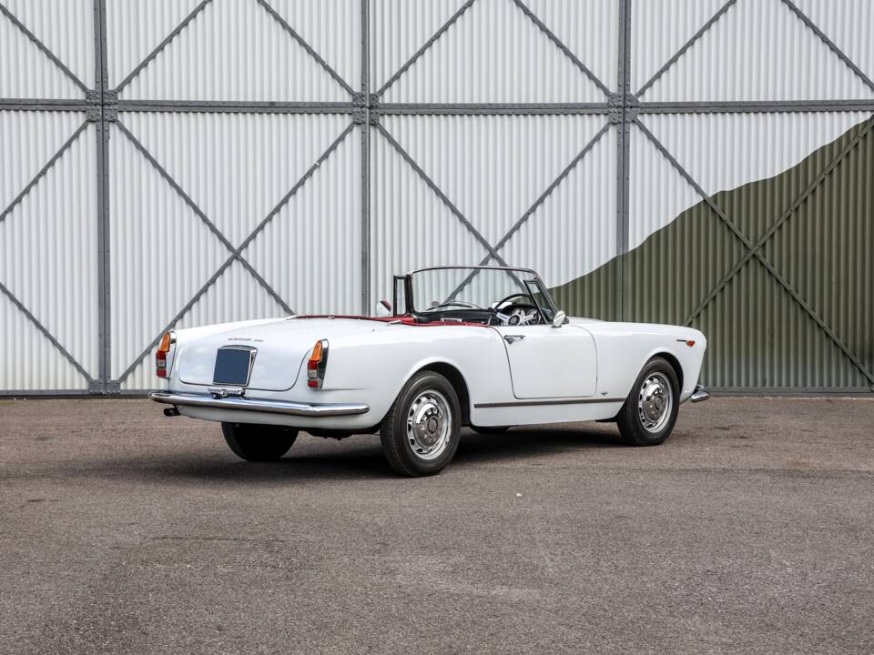 Bild 17/35 von Alfa Romeo 2600 Spider (1963)