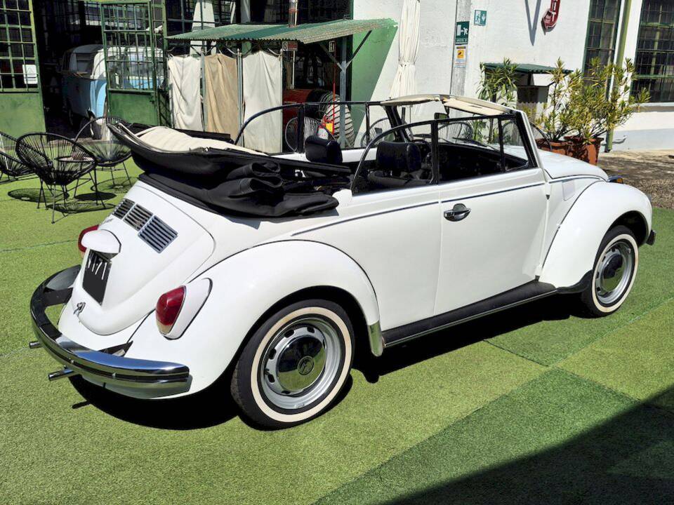 Image 21/73 of Volkswagen Beetle 1300 (1972)