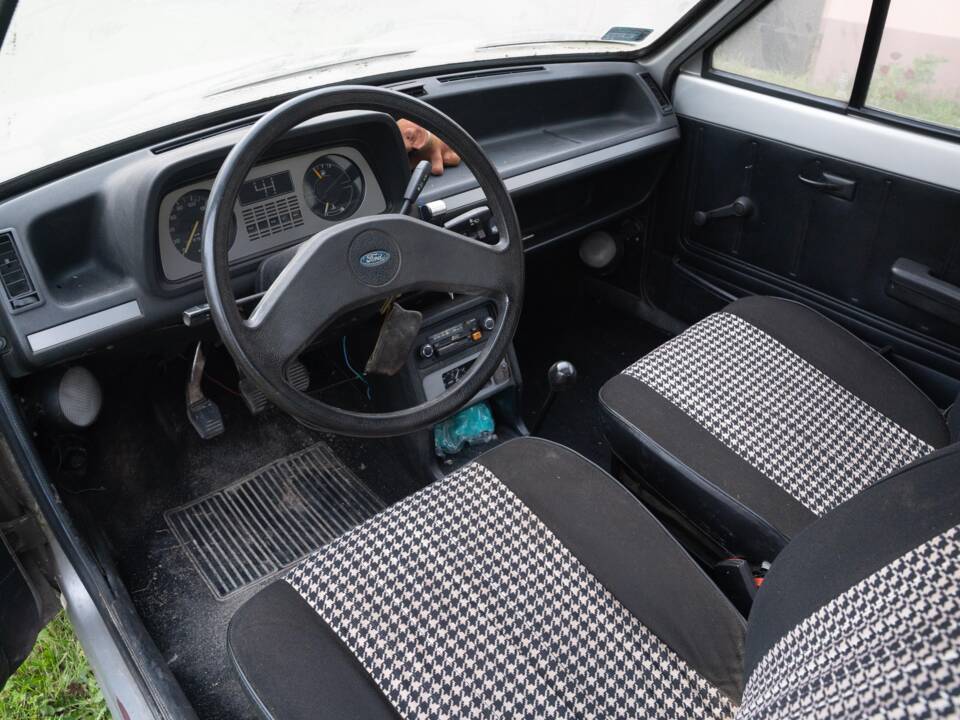 Bild 23/47 von Ford Fiesta (1980)