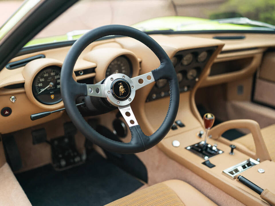 Bild 14/30 von Lamborghini Miura P 400 S (1968)