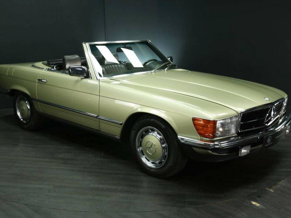 Imagen 7/50 de Mercedes-Benz 380 SL (1984)
