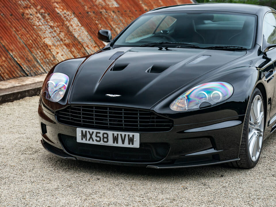 Image 12/36 of Aston Martin DBS (2008)