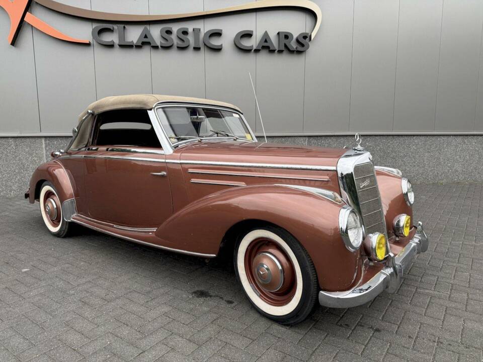 Image 2/32 of Mercedes-Benz 220 Cabriolet A (1952)