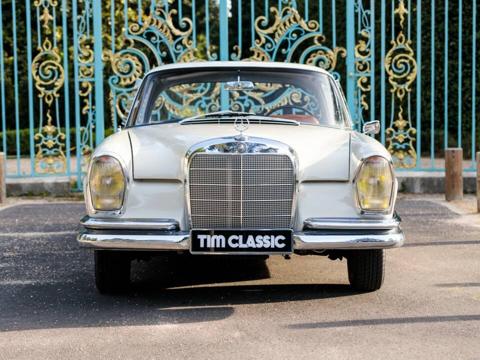 Image 1/18 of Mercedes-Benz 220 SE b (1962)