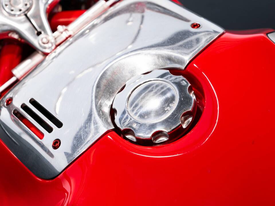 Immagine 17/50 di Ducati DUMMY (2003)