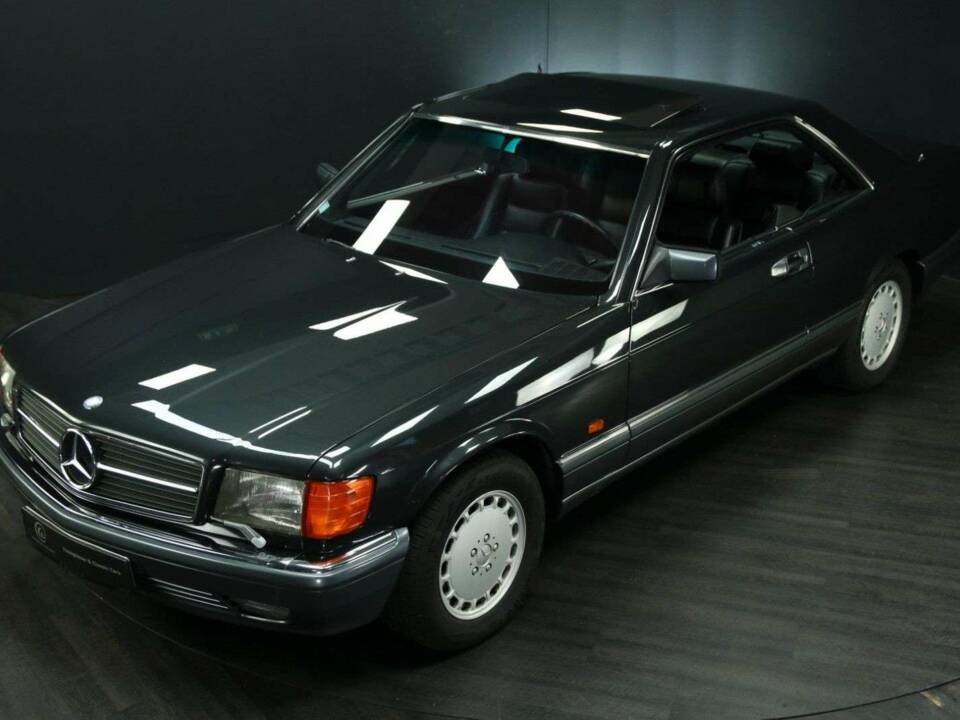 Immagine 9/50 di Mercedes-Benz 560 SEC (1990)