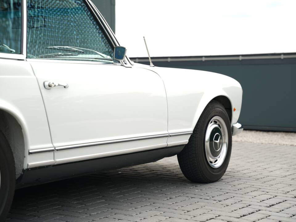 Image 47/50 de Mercedes-Benz 280 SL (1968)